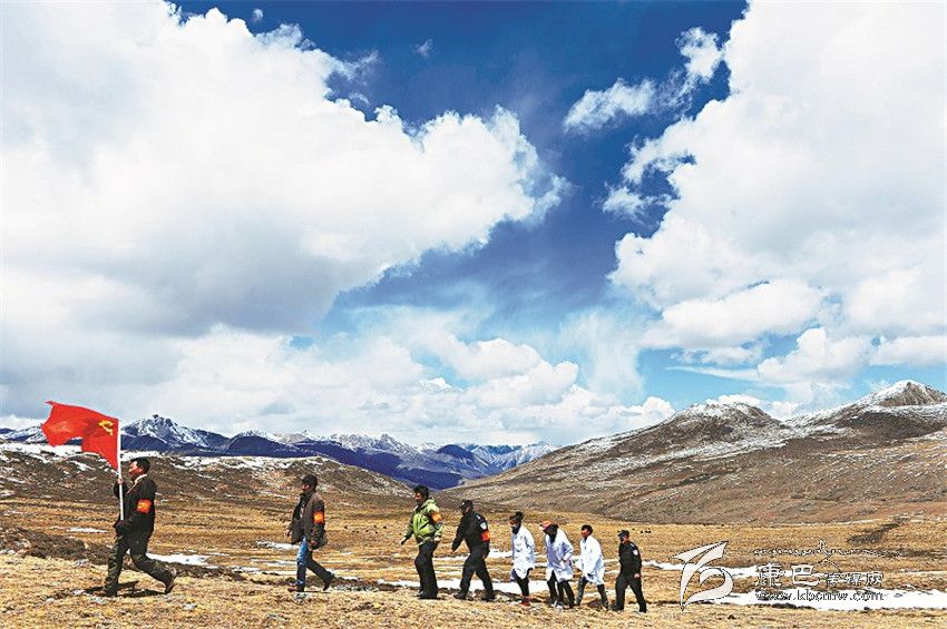 蟲草季，巡行高原的黨員服務隊