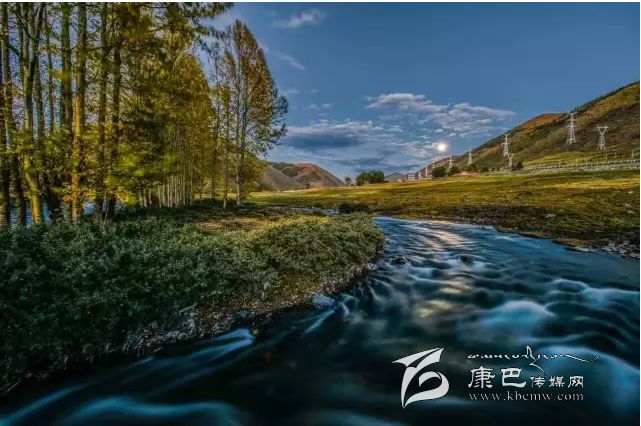 新都橋，正在打開最美時(shí)光,我在這里等你......