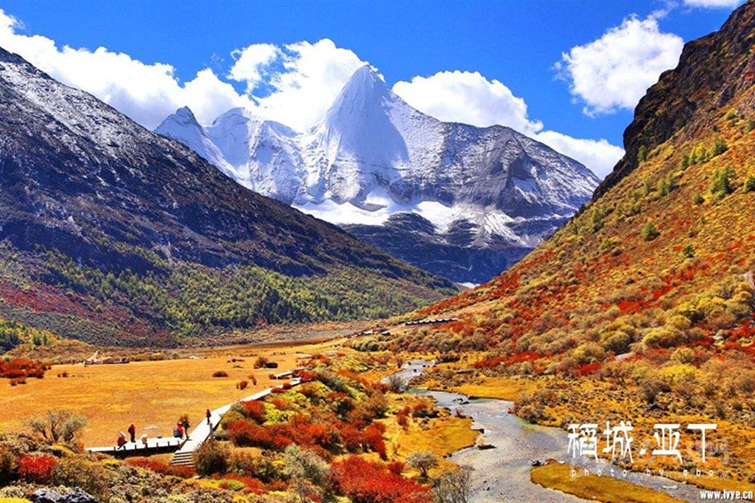 亞丁，秋滿