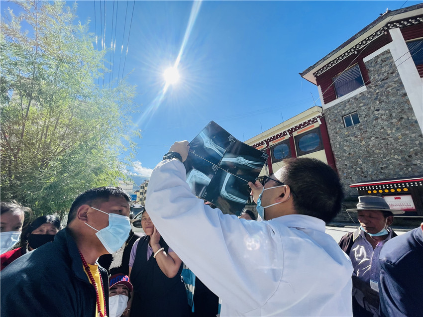 免費(fèi)義診2.jpg 免費(fèi)義診2.jpg