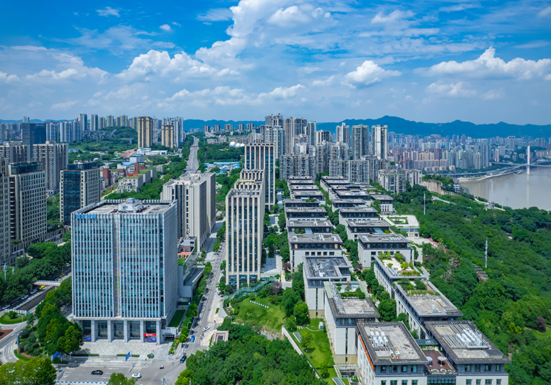 2023年8月4日，重慶，區(qū)塊鏈數(shù)字經(jīng)濟產(chǎn)業(yè)園。